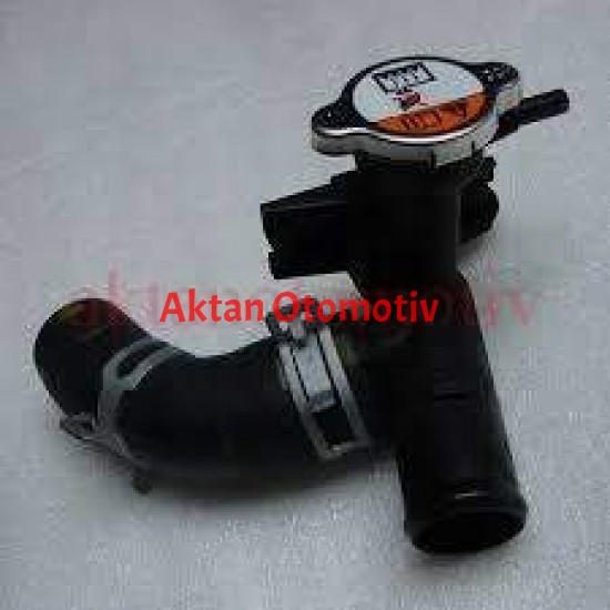 RADYATÖR SU GİRİŞ BOĞAZI I-30 12-16 / CEED 15-18 / ELANTRA 14-18 / CERATO 17-18 DİZEL HORTUMLU