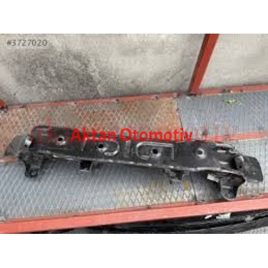 TRAVERS BONGO 04= K2500 / K2700 / K2900 ÖN