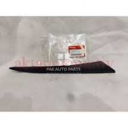 FAR ALT PLASTİĞİ CIVIC 22= SİYAH SAĞ FAR ALT PLASTİĞİ CIVIC 22= SİYAH SAĞ