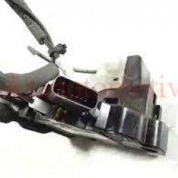 KİLİT KAPI I-20 15-18 ÖN SOL KİLİT KAPI I-20 15-18 ÖN SOL