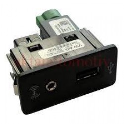 USB VE AUX-IN SOKETİ AMAROK / GOLF7 / CADDY / PASSAT / LEON 13= USB VE AUX-IN SOKETİ AMAROK / GOLF7 / CADDY / PASSAT / LEON 13=